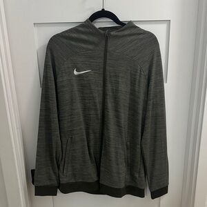 Nike Men's Dri-Fit Slimfit Performance Jacket